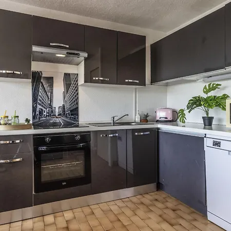 Beverley Hills-3 By Interhome *
